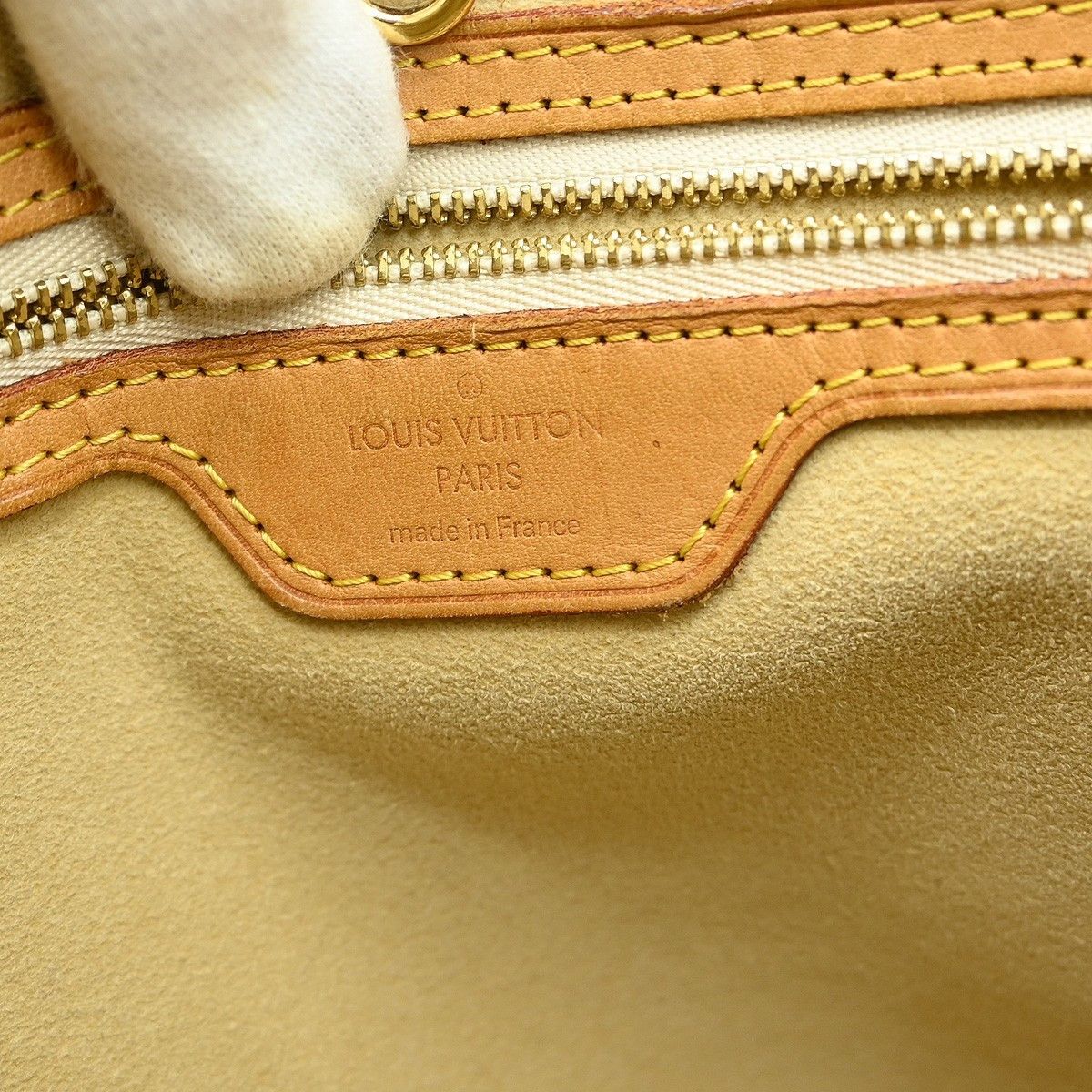 Louis Vuitton Louis Vuitton Hampstead Handbag Damier Size ONE SIZE - 4 Thumbnail