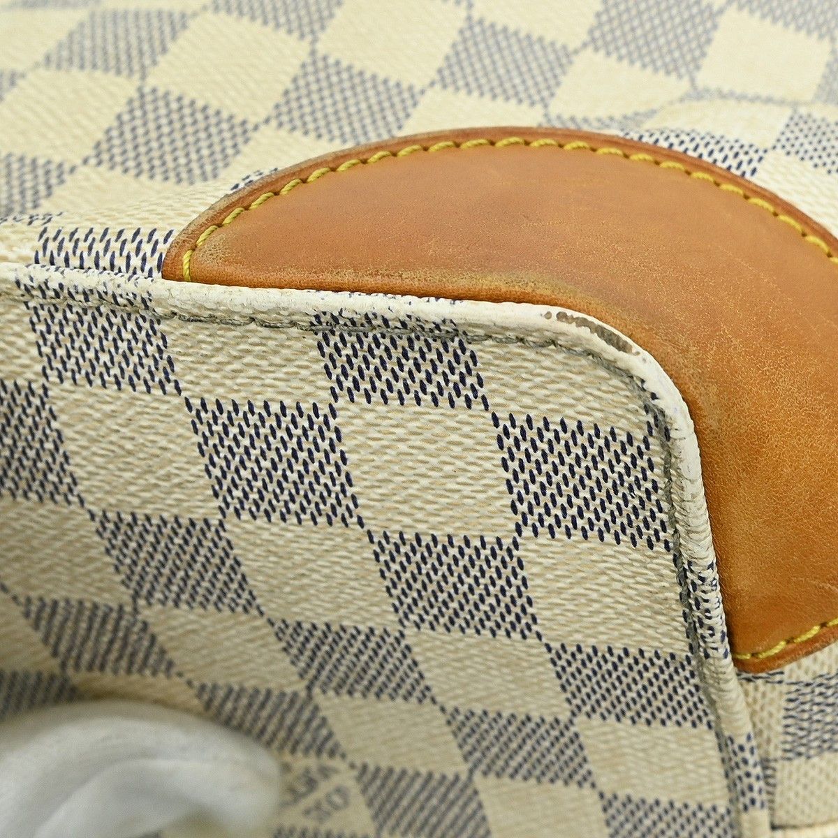 Louis Vuitton Louis Vuitton Hampstead Handbag Damier Size ONE SIZE - 7 Thumbnail