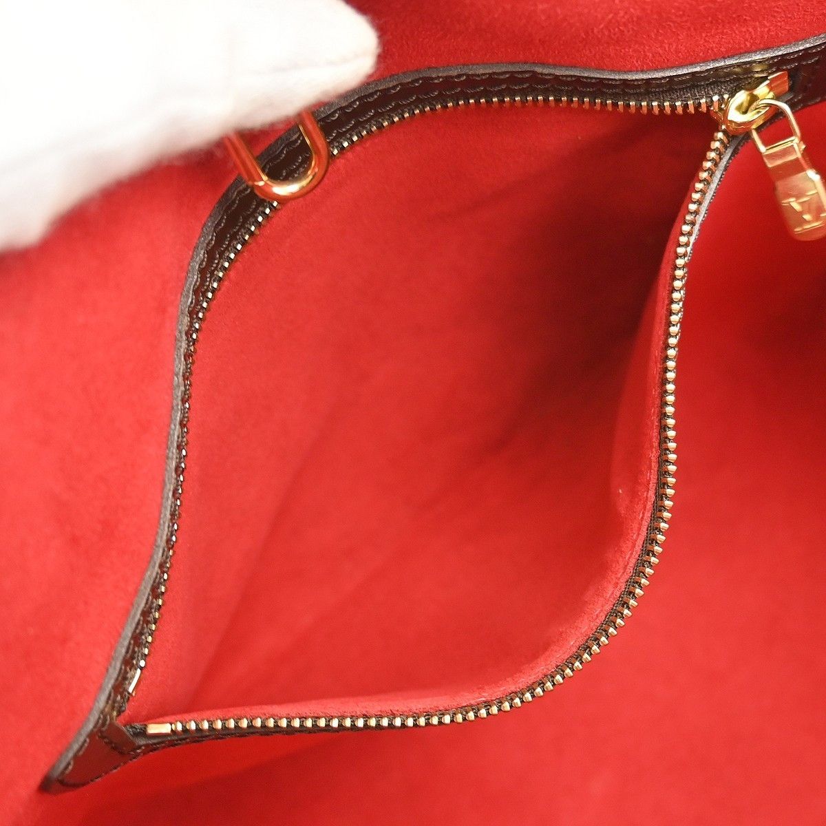Louis Vuitton Louis Vuitton Hampstead Handbag Damier Size ONE SIZE - 3 Thumbnail