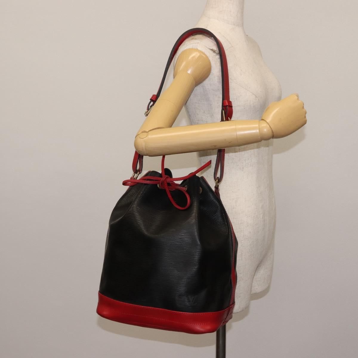 Louis Vuitton Louis Vuitton Bicolor Noe Handbag Epi Leather Size ONE SIZE - 12 Thumbnail