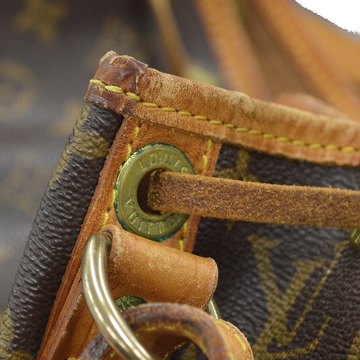 Louis Vuitton Louis Vuitton Petit Noe Handbag Monogram Canvas Size ONE SIZE - 6 Thumbnail