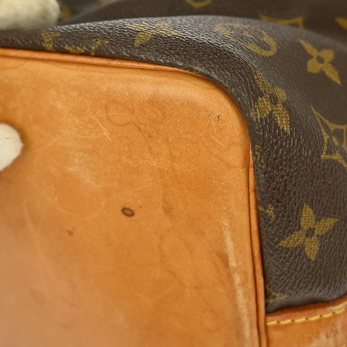 Louis Vuitton Louis Vuitton Petit Noe Handbag Monogram Canvas Size ONE SIZE - 5 Thumbnail