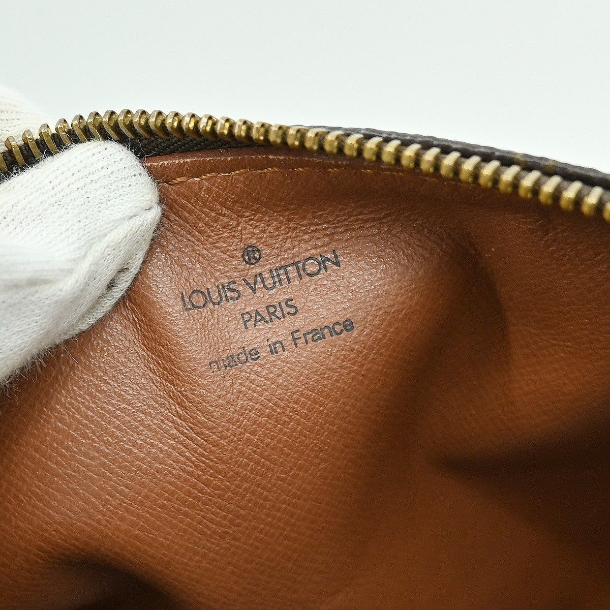 Louis Vuitton Louis Vuitton Papillon Handbag Monogram Canvas Size ONE SIZE - 4 Thumbnail