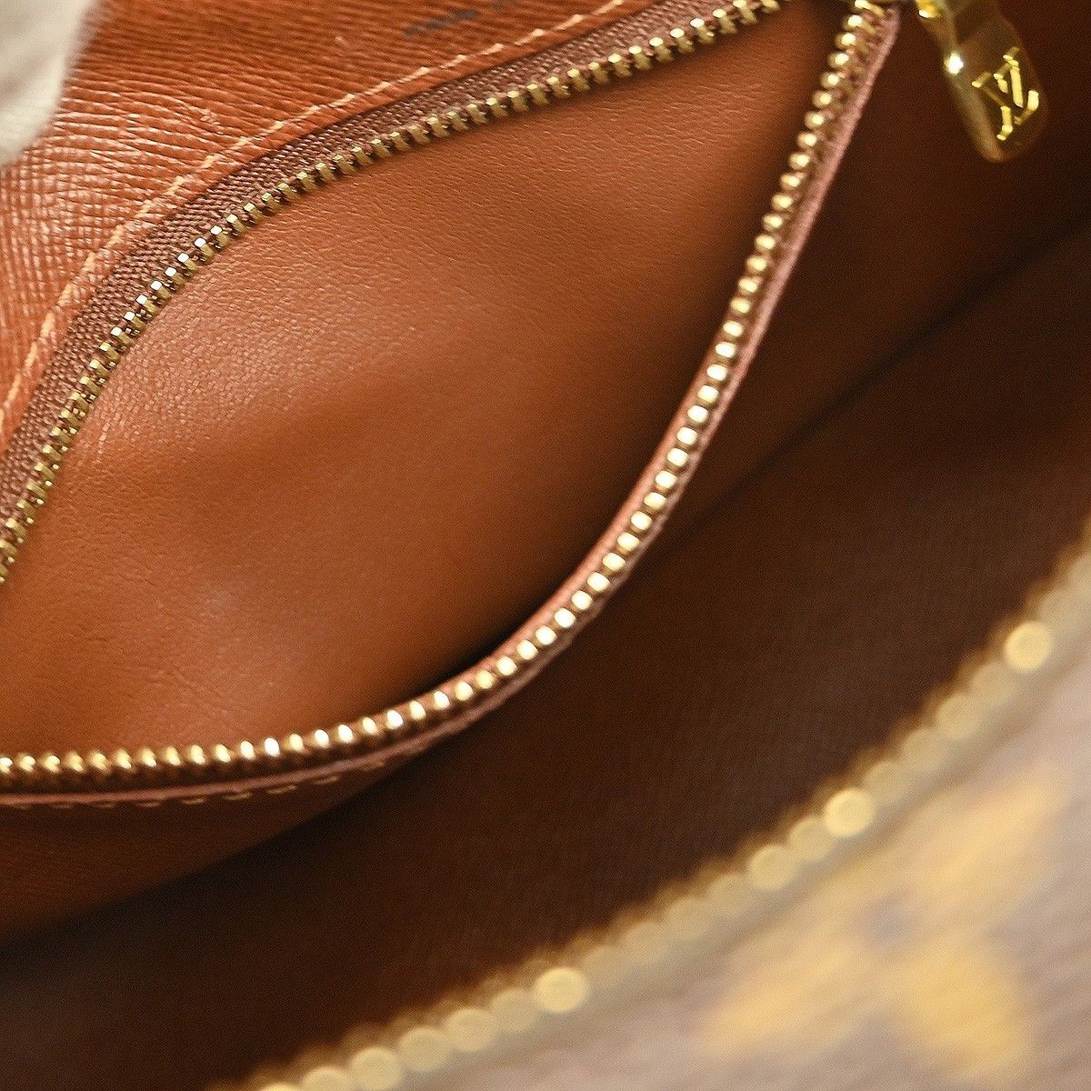 Louis Vuitton Louis Vuitton Boulogne Handbag Monogram Canvas Size ONE SIZE - 10 Thumbnail