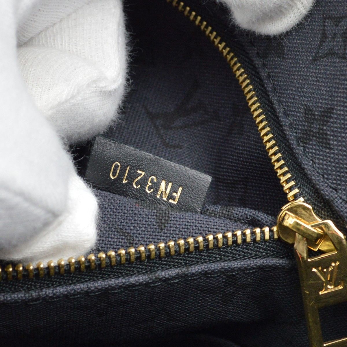Louis Vuitton Louis Vuitton OnTheGo Tote Limited Edition Crafty Monogram Giant Size ONE SIZE - 4 Thumbnail