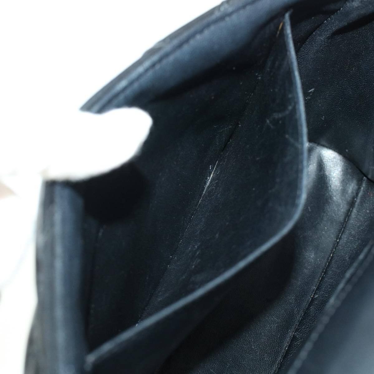 Louis Vuitton Louis Vuitton GO-14 Handbag Malletage Leather Size ONE SIZE - 21 Thumbnail