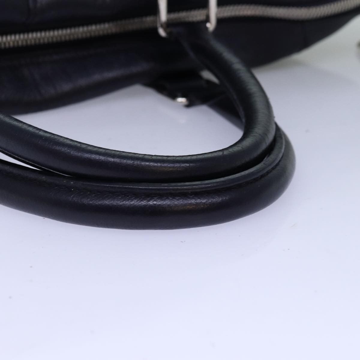 Louis Vuitton Louis Vuitton Zippe Cabas Taiga Leather Size ONE SIZE - 8 Thumbnail