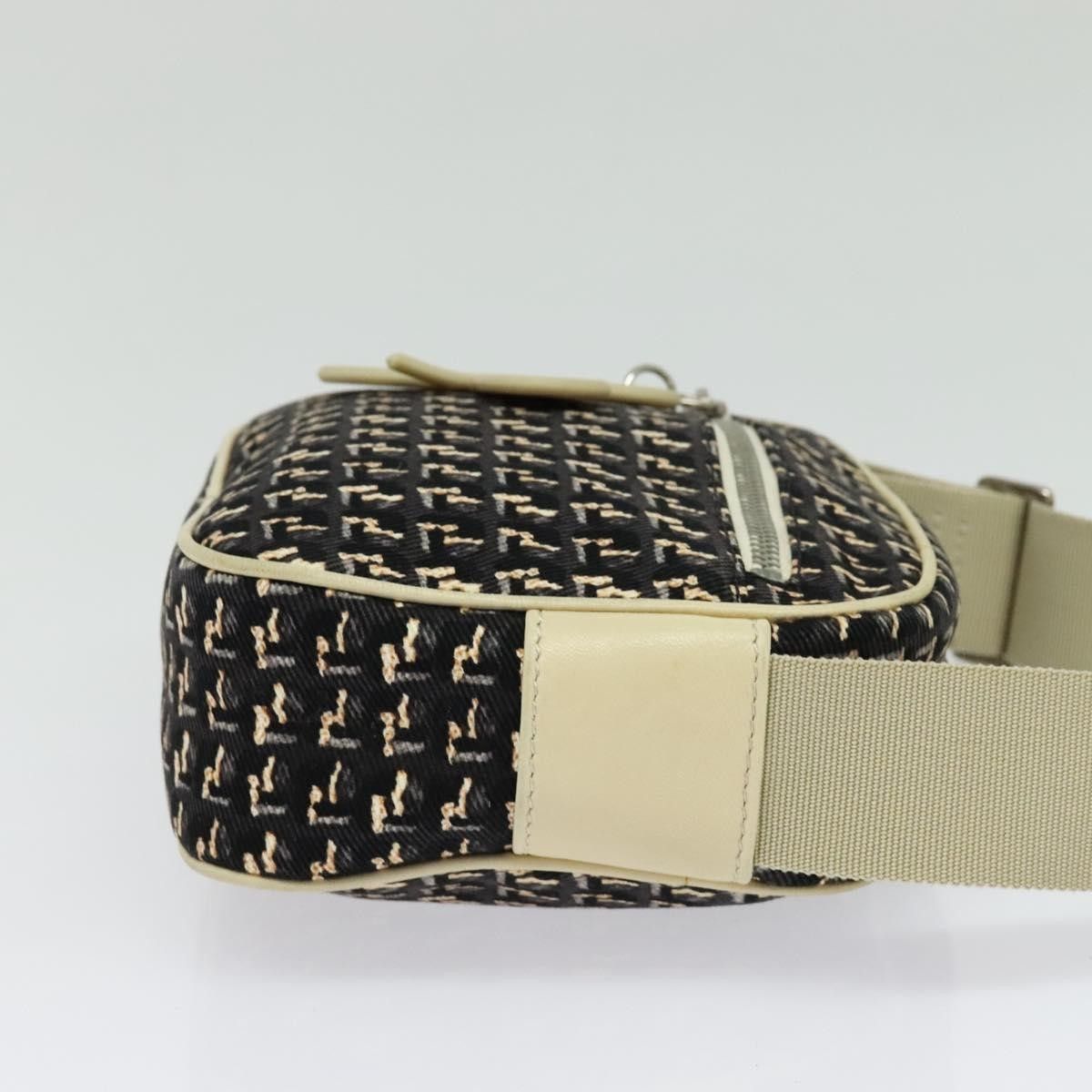 Chanel Chanel Vintage Clover Camera Bag Printed Canvas Size ONE SIZE - 4 Thumbnail