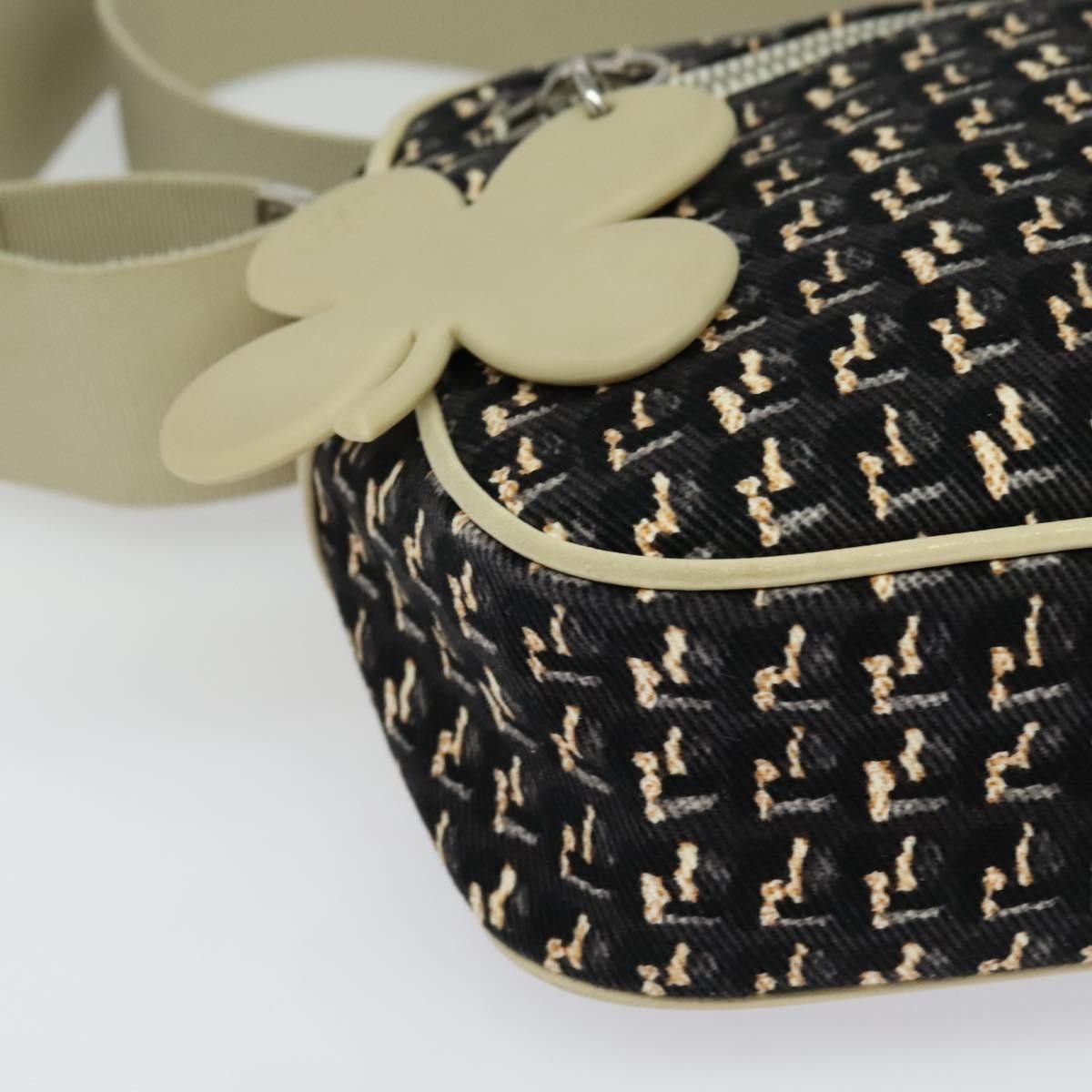 Chanel Chanel Vintage Clover Camera Bag Printed Canvas Size ONE SIZE - 10 Thumbnail