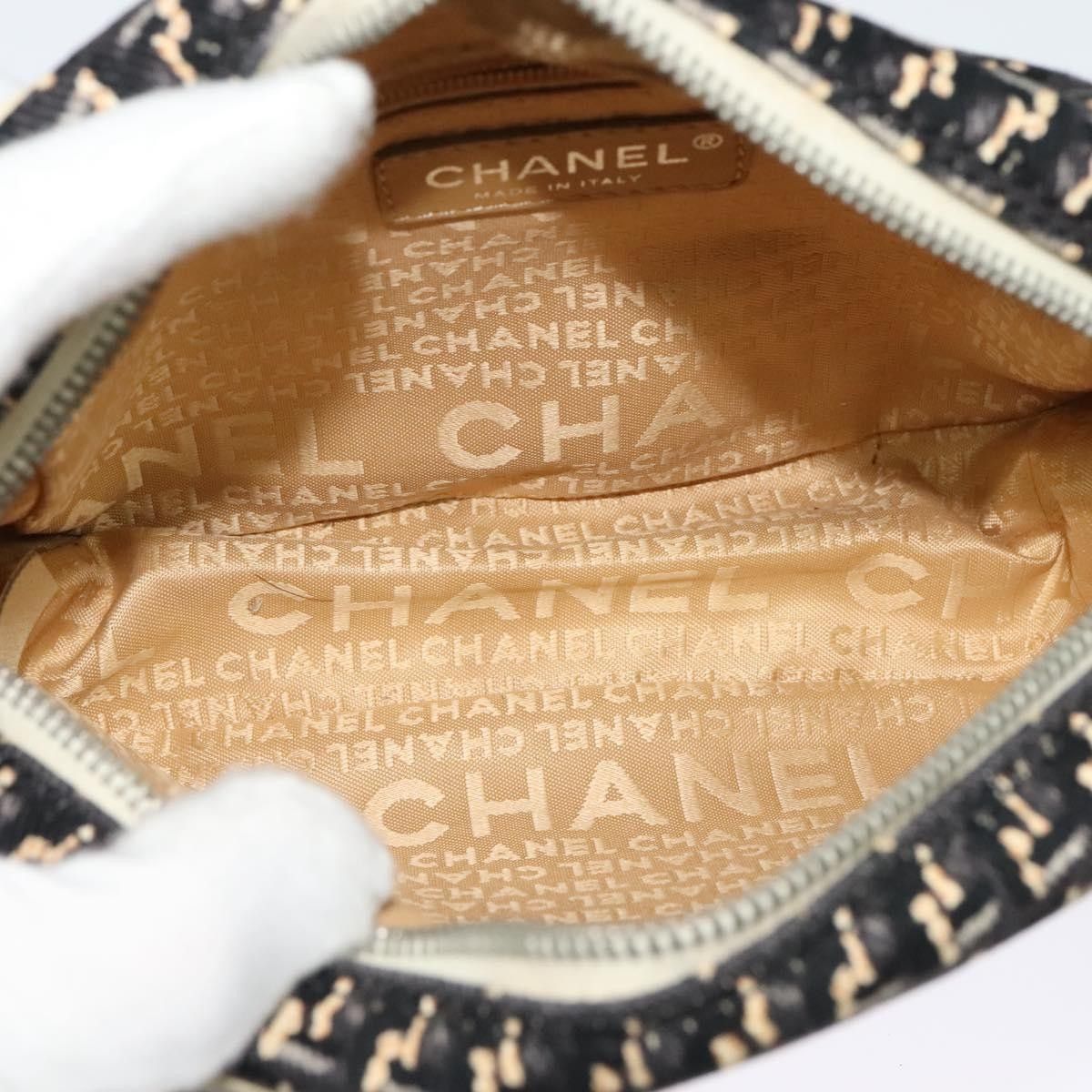 Chanel Chanel Vintage Clover Camera Bag Printed Canvas Size ONE SIZE - 5 Thumbnail