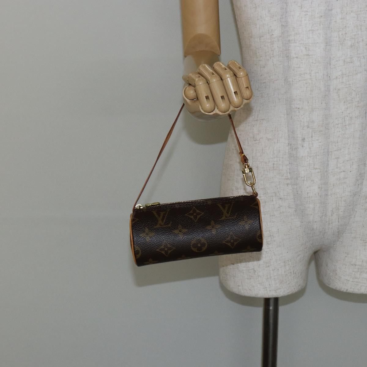 Louis Vuitton Louis Vuitton Papillon Pochette Monogram Canvas Size ONE SIZE - 13 Thumbnail