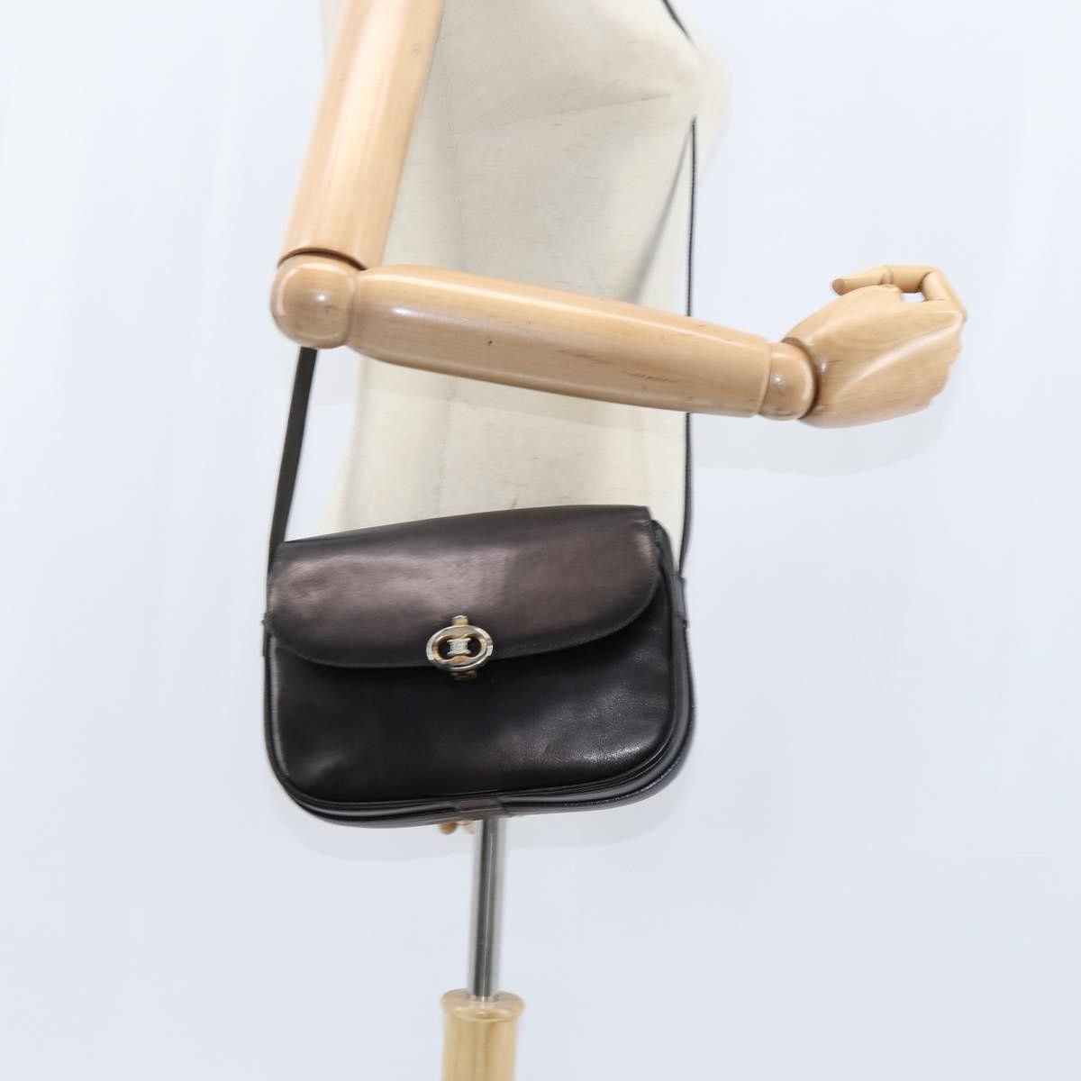 Celine Celine Vintage Triomphe Shoulder Bag Leather Size ONE SIZE - 14 Thumbnail