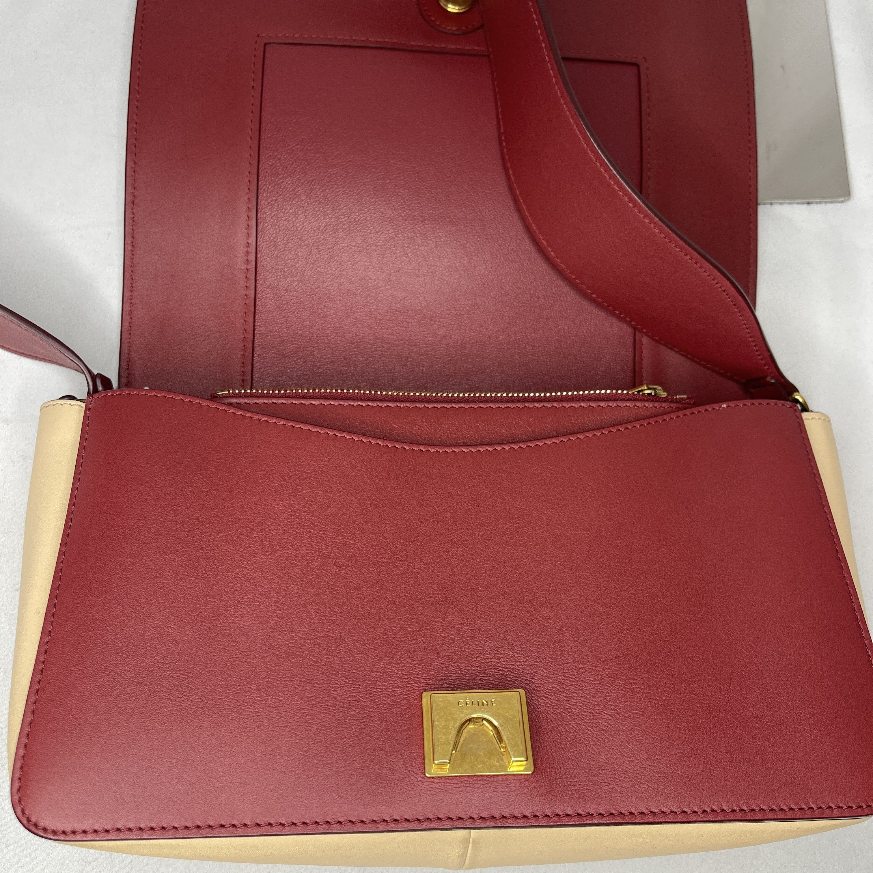 Celine Celine Triomphe Frame Chain Shoulder Bag Leather Size ONE SIZE - 7 Thumbnail