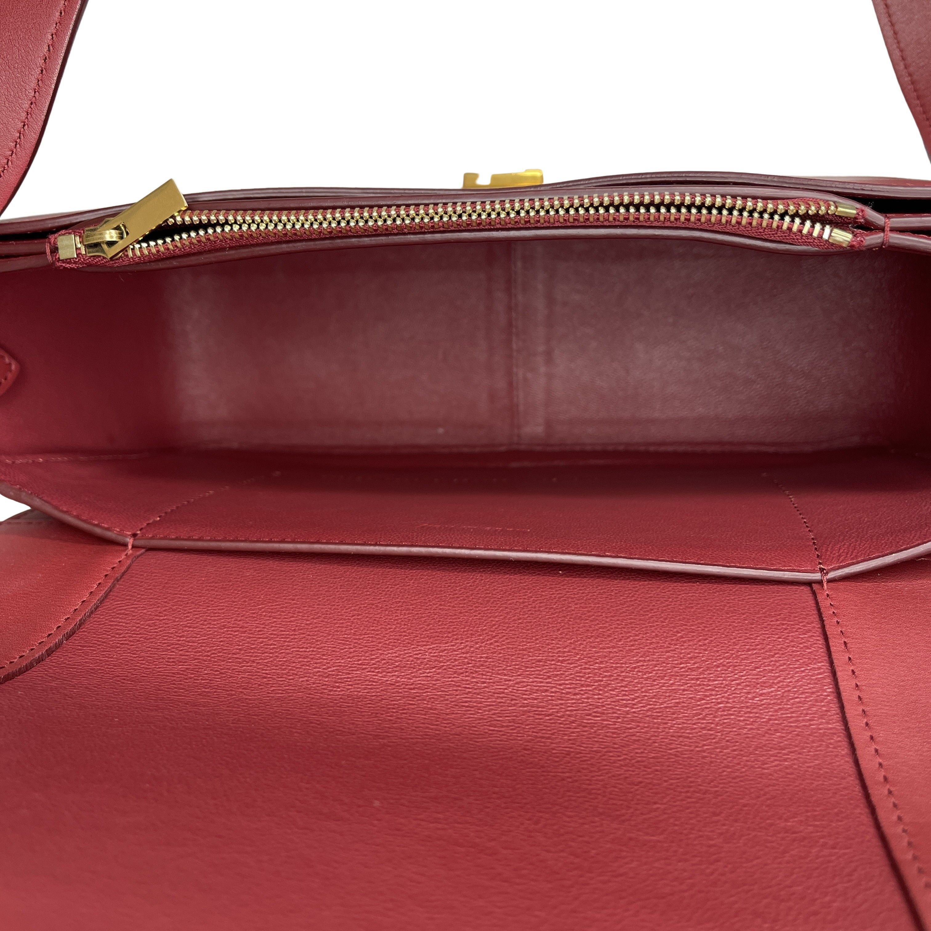 Celine Celine Triomphe Frame Chain Shoulder Bag Leather Size ONE SIZE - 10 Thumbnail