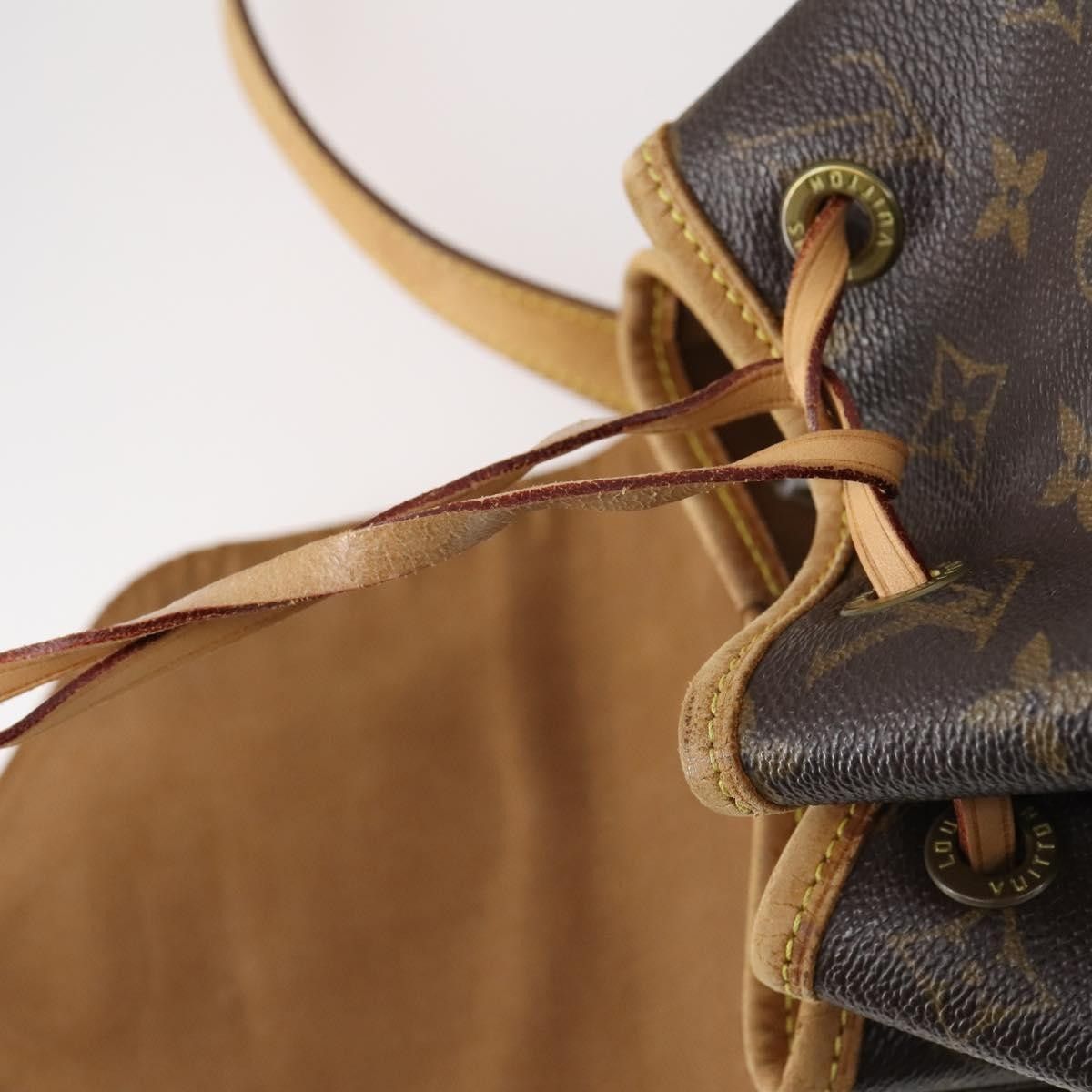 Louis Vuitton Louis Vuitton Vintage Montsouris Backpack Monogram Canvas Size ONE SIZE - 22 Thumbnail