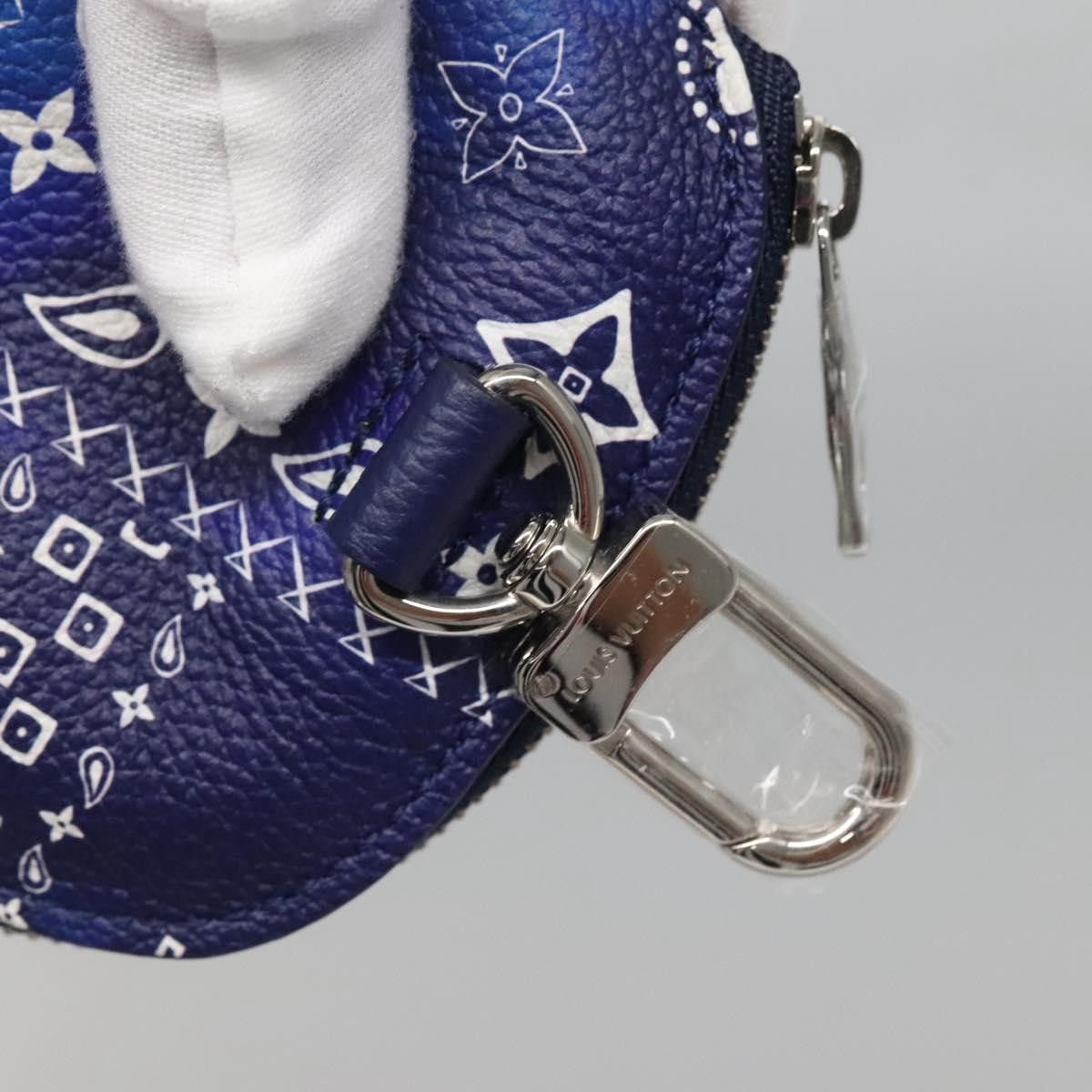 Louis Vuitton Louis Vuitton Key Pouch Bandana Monogram Size ONE SIZE - 14 Thumbnail