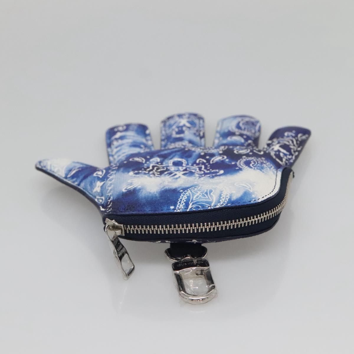 Louis Vuitton Louis Vuitton Key Pouch Bandana Monogram Size ONE SIZE - 12 Thumbnail