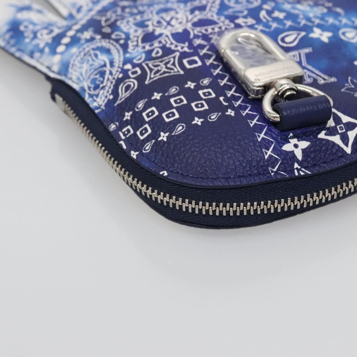 Louis Vuitton Louis Vuitton Key Pouch Bandana Monogram Size ONE SIZE - 10 Thumbnail