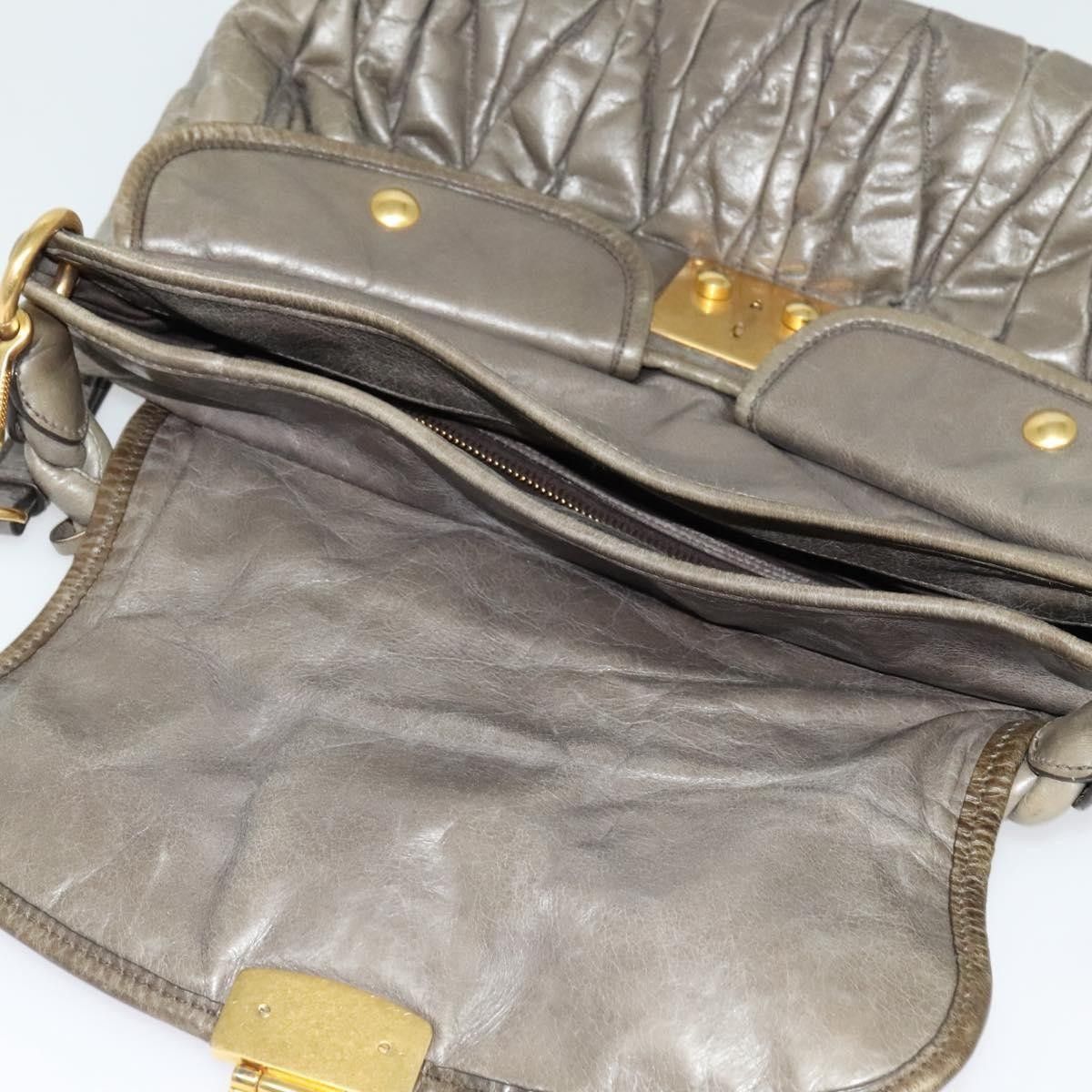 Miu Miu Miu Miu Coffer Convertible Hobo Matelasse Leather Size ONE SIZE - 22 Thumbnail