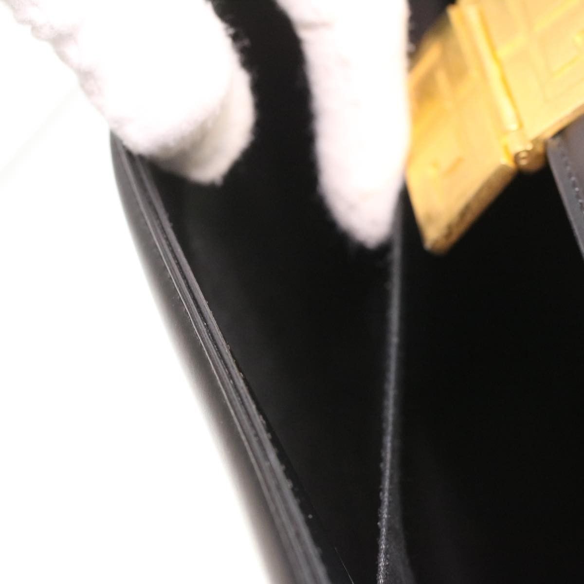 Givenchy Givenchy 4G Vertical Crossbody Bag Leather Size ONE SIZE - 22 Thumbnail