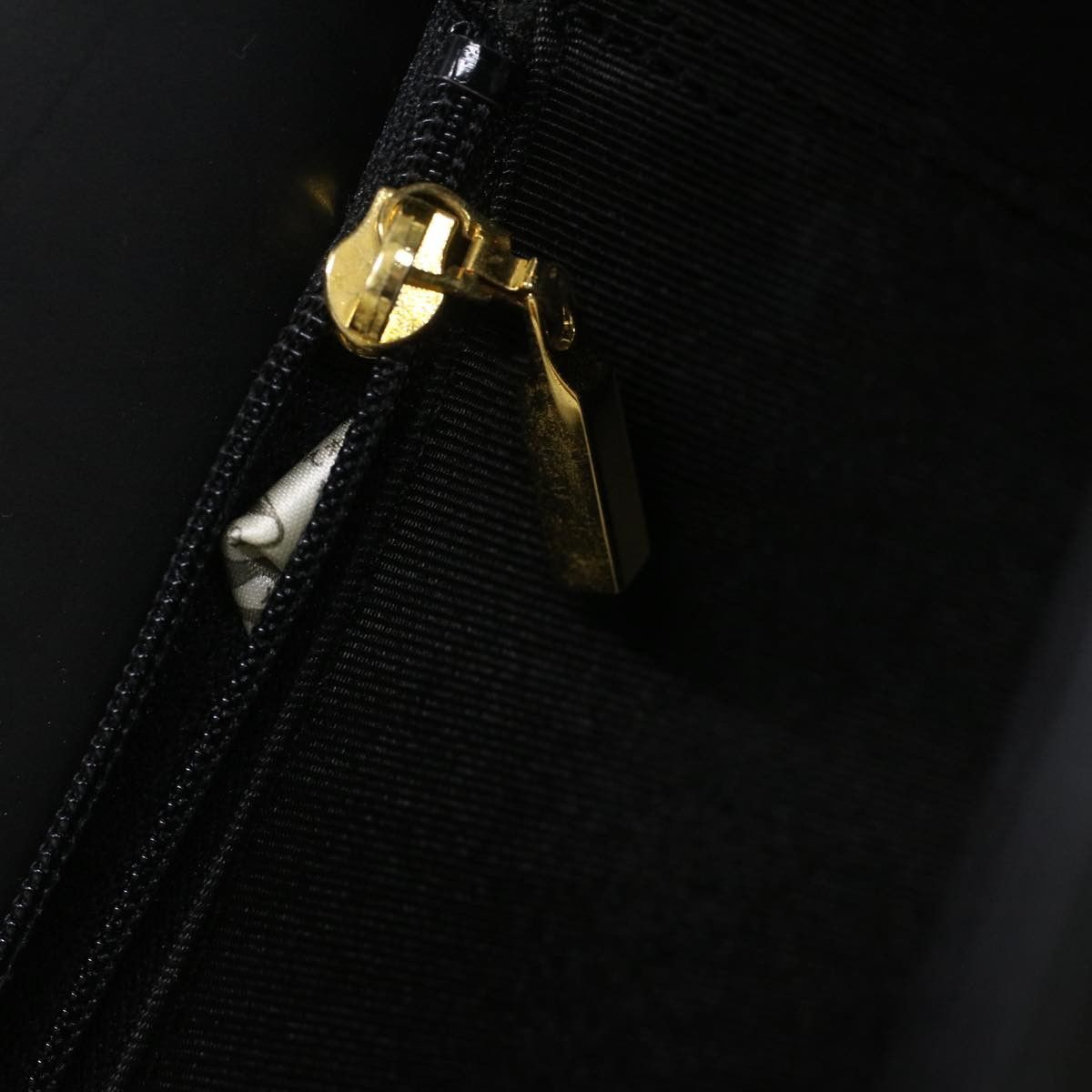 Givenchy Givenchy 4G Vertical Crossbody Bag Leather Size ONE SIZE - 13 Thumbnail