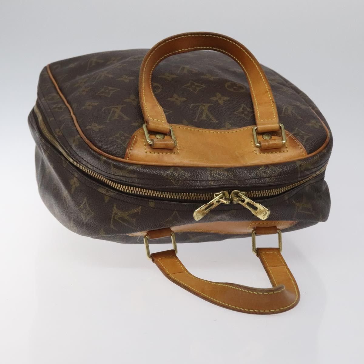 Louis Vuitton Louis Vuitton Excursion Handbag Monogram Canvas Size ONE SIZE - 16 Thumbnail