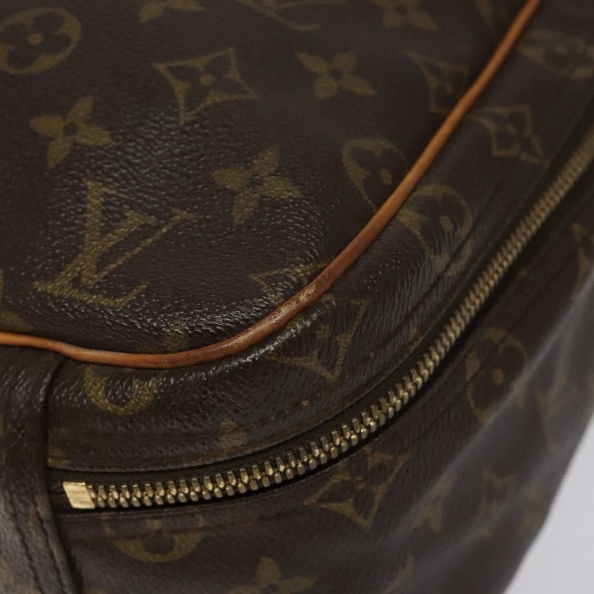 Louis Vuitton Louis Vuitton Excursion Handbag Monogram Canvas Size ONE SIZE - 9 Thumbnail