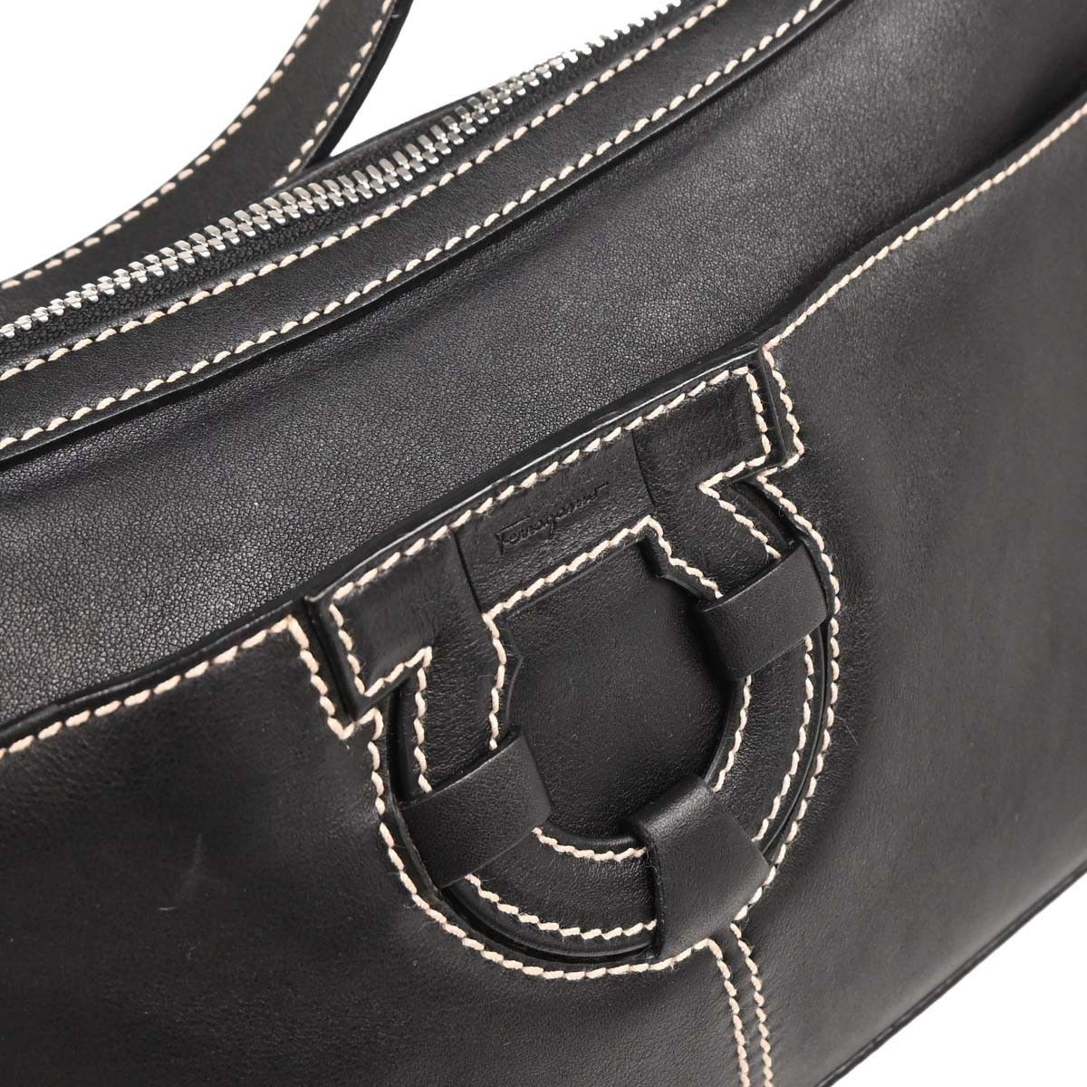 Salvatore Ferragamo Salvatore Ferragamo Gancini Shoulder Bag Leather Size ONE SIZE - 7 Thumbnail