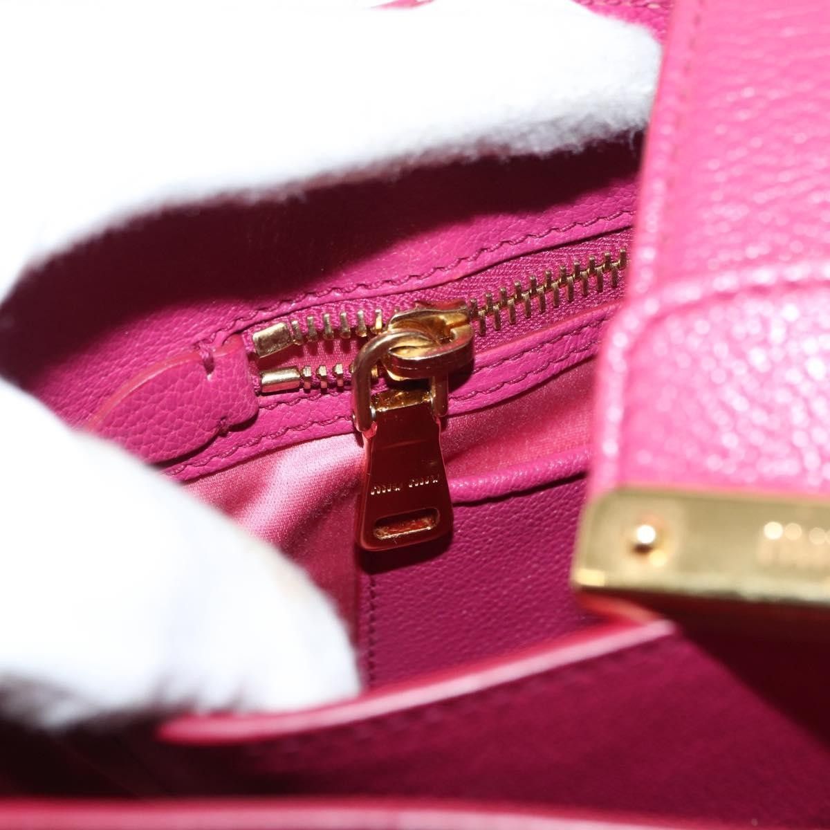 Miu Miu Miu Miu Madras Convertible Lock Tote Leather Size ONE SIZE - 14 Thumbnail