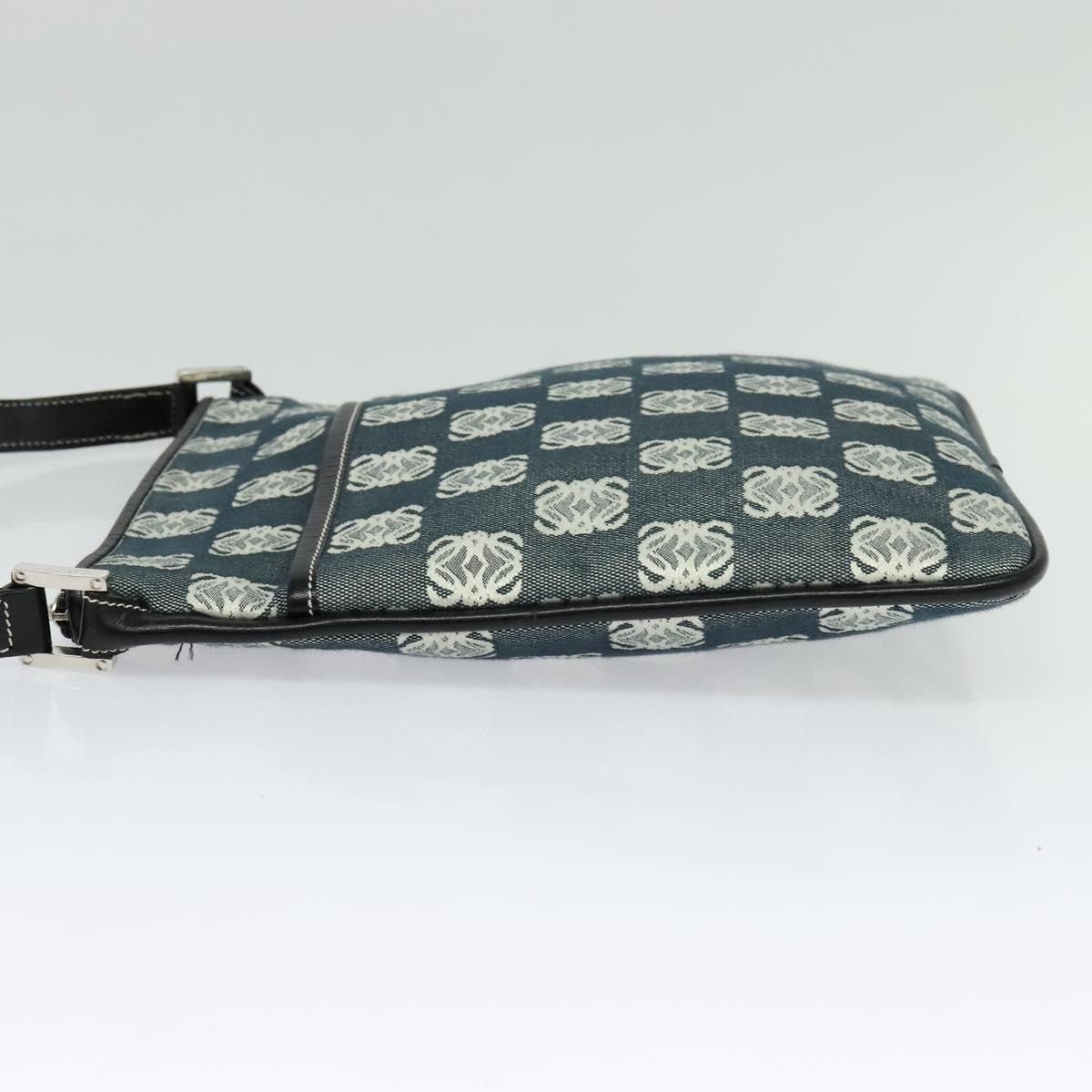 Loewe Loewe Anagram Shoulder Bag Canvas Size ONE SIZE - 3 Thumbnail