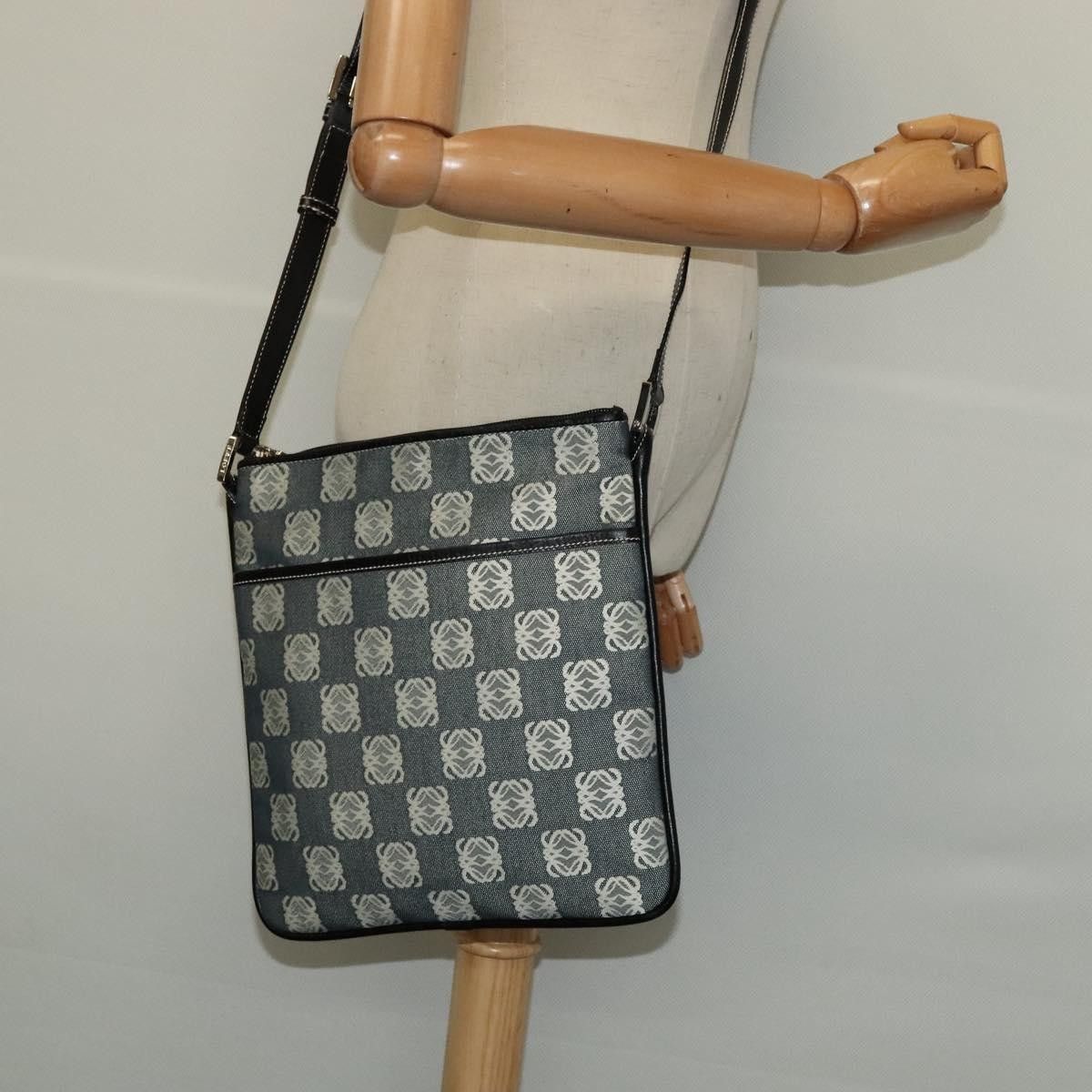 Loewe Loewe Anagram Shoulder Bag Canvas Size ONE SIZE - 13 Thumbnail