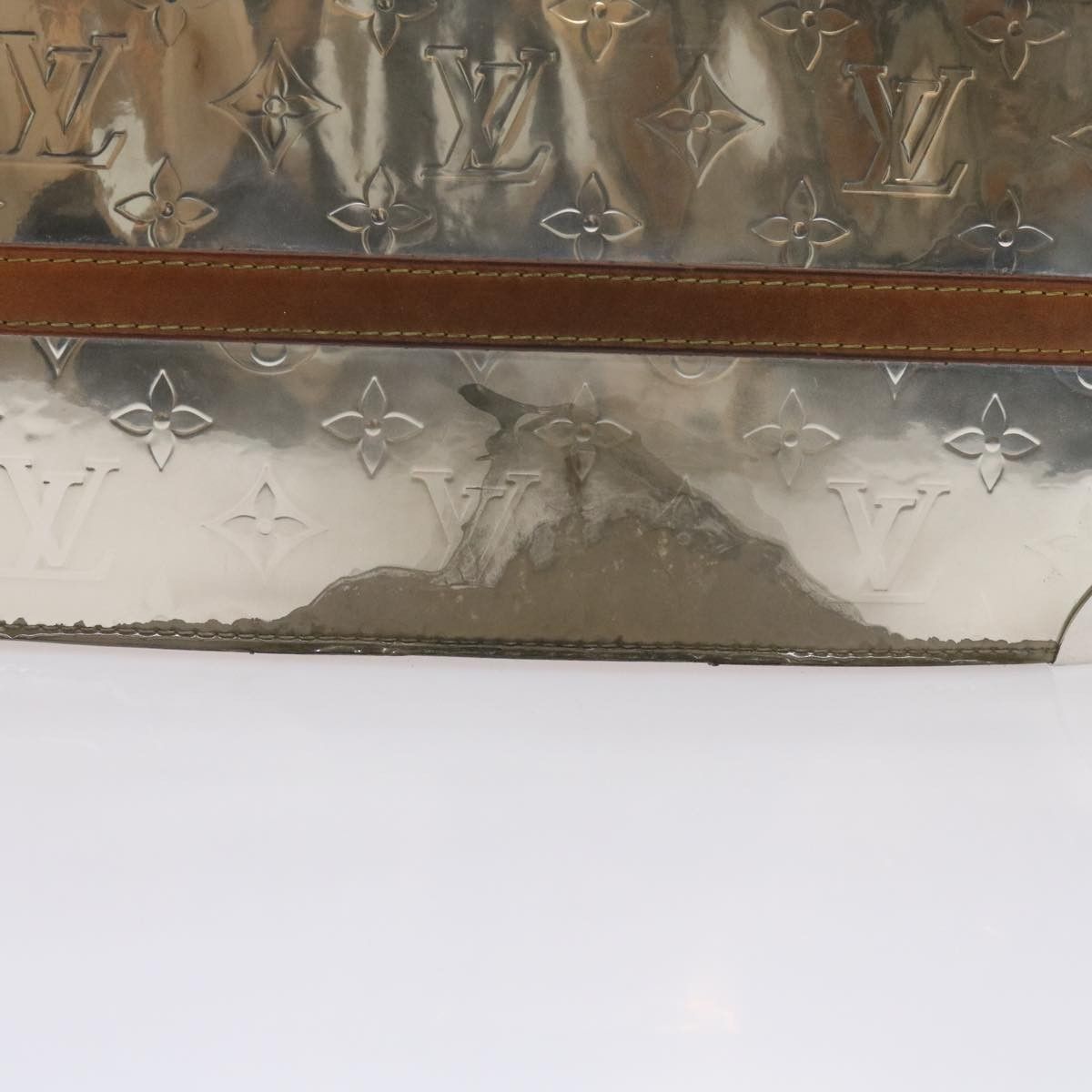 Louis Vuitton Louis Vuitton Trunk Pouch Monogram Mirror Coated Canvas Size ONE SIZE - 13 Thumbnail