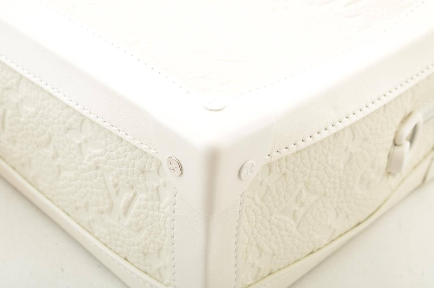 Louis Vuitton Louis Vuitton Soft Trunk Bag Monogram Taurillon Leather Size ONE SIZE - 10 Thumbnail