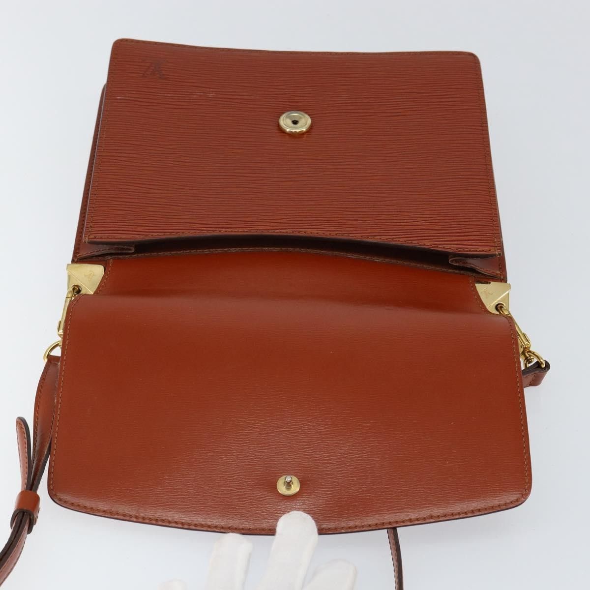 Louis Vuitton Louis Vuitton Grenelle Epi Leather Size ONE SIZE - 22 Thumbnail