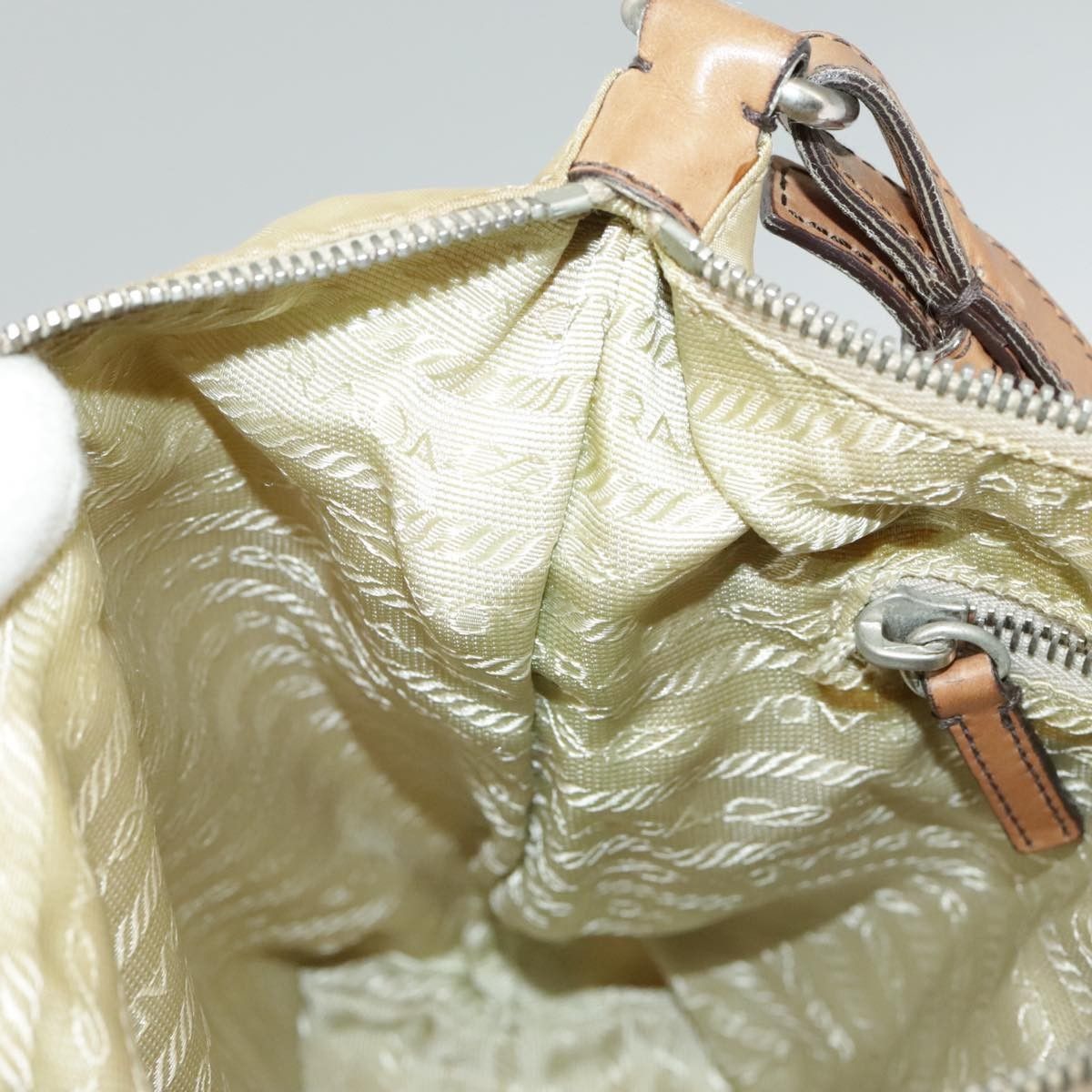 Prada Prada Vintage Shoulder Bag Tessuto Size ONE SIZE - 24 Thumbnail