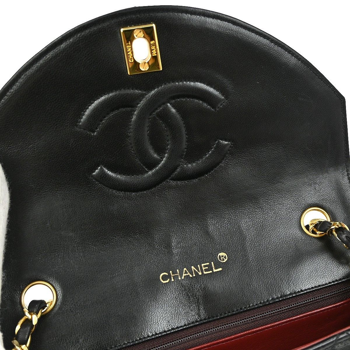 Chanel Chanel Vintage Round CC Chain Crossbody Bag Quilted Lambskin Size ONE SIZE - 7 Thumbnail