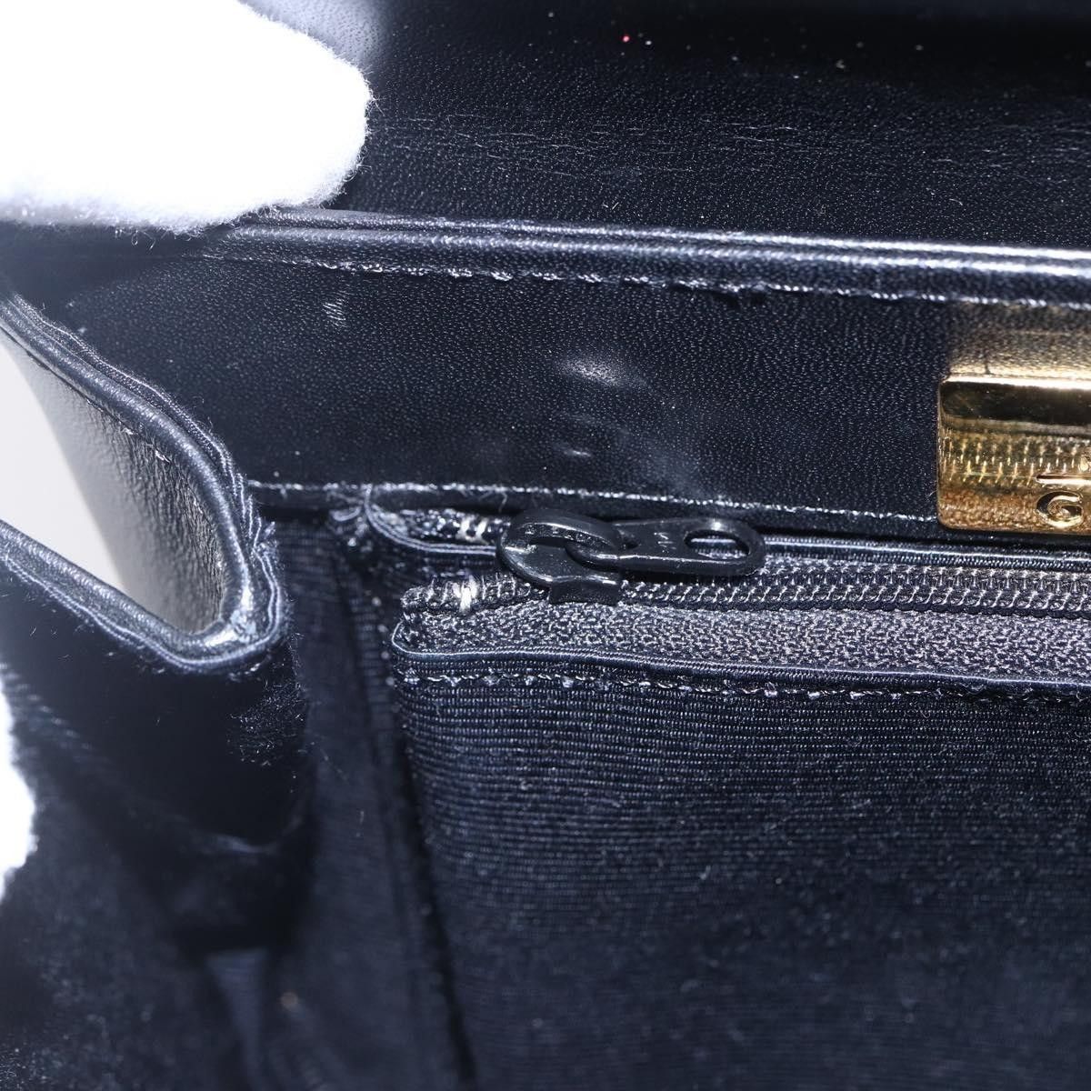 Givenchy Givenchy Vintage Handbag Leather Size ONE SIZE - 19 Thumbnail