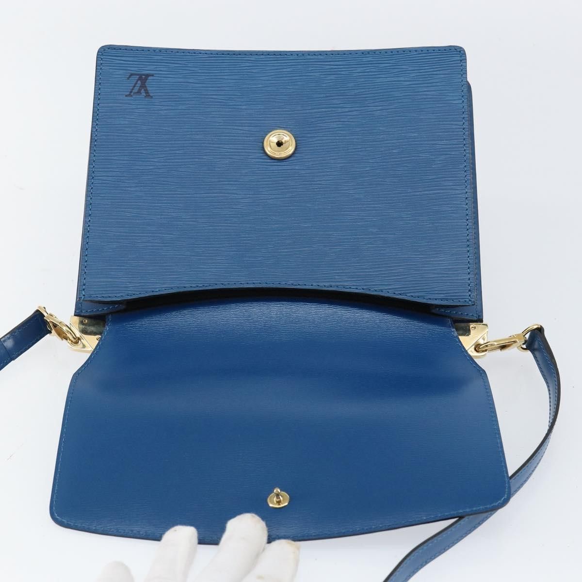Louis Vuitton Louis Vuitton Grenelle Shoulder Bag Epi Leather Size ONE SIZE - 20 Thumbnail