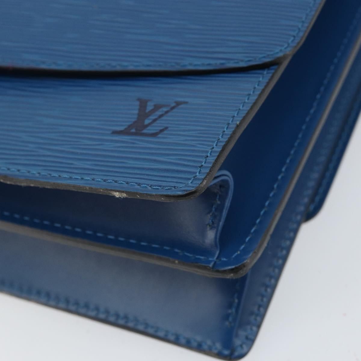Louis Vuitton Louis Vuitton Grenelle Shoulder Bag Epi Leather Size ONE SIZE - 11 Thumbnail