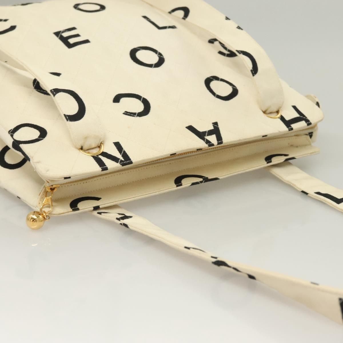 Chanel Chanel Vintage Coco Logo Zip Tote Quilted Printed Canvas Size ONE SIZE - 17 Thumbnail