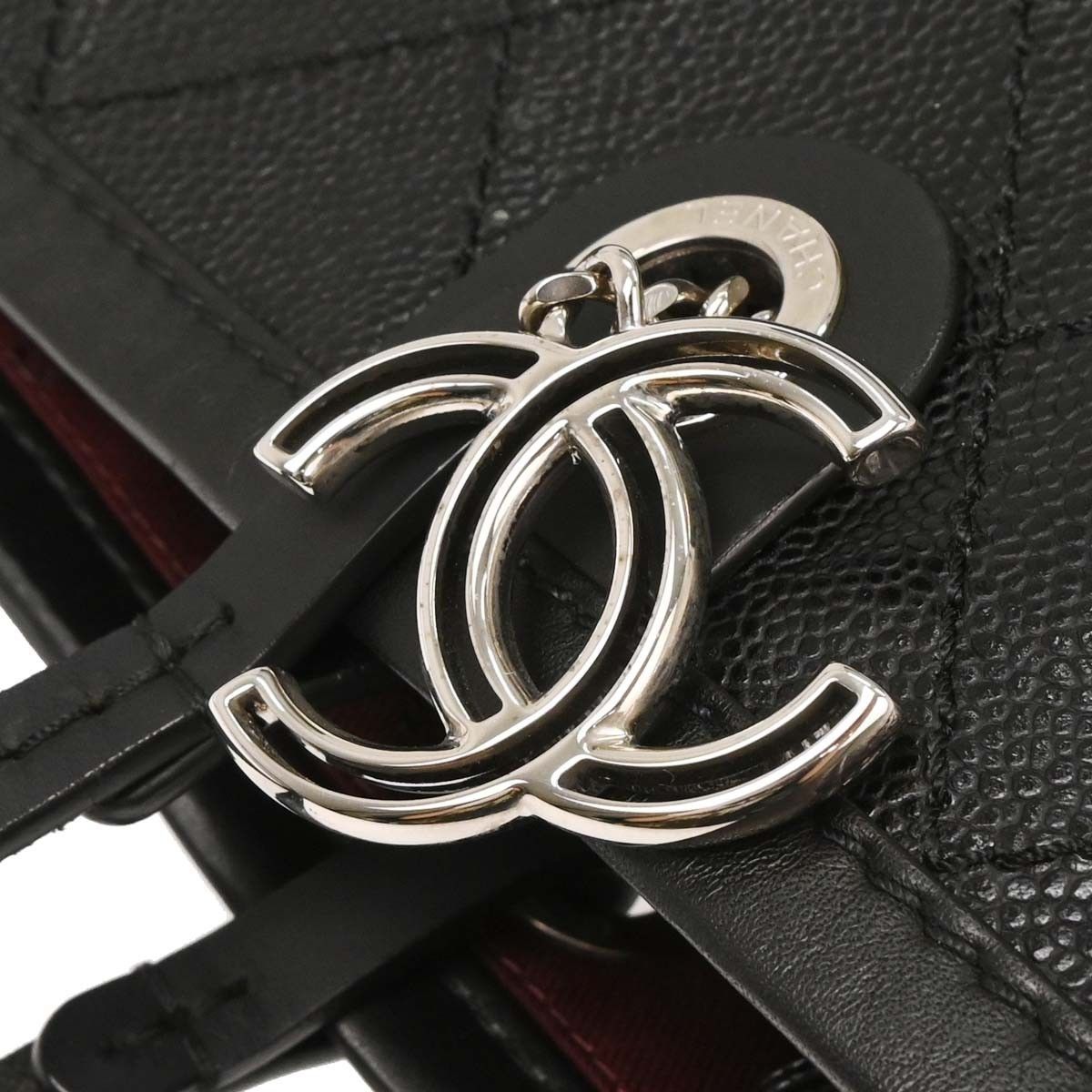 Chanel Chanel Fever Tote Quilted Caviar Size ONE SIZE - 8 Thumbnail