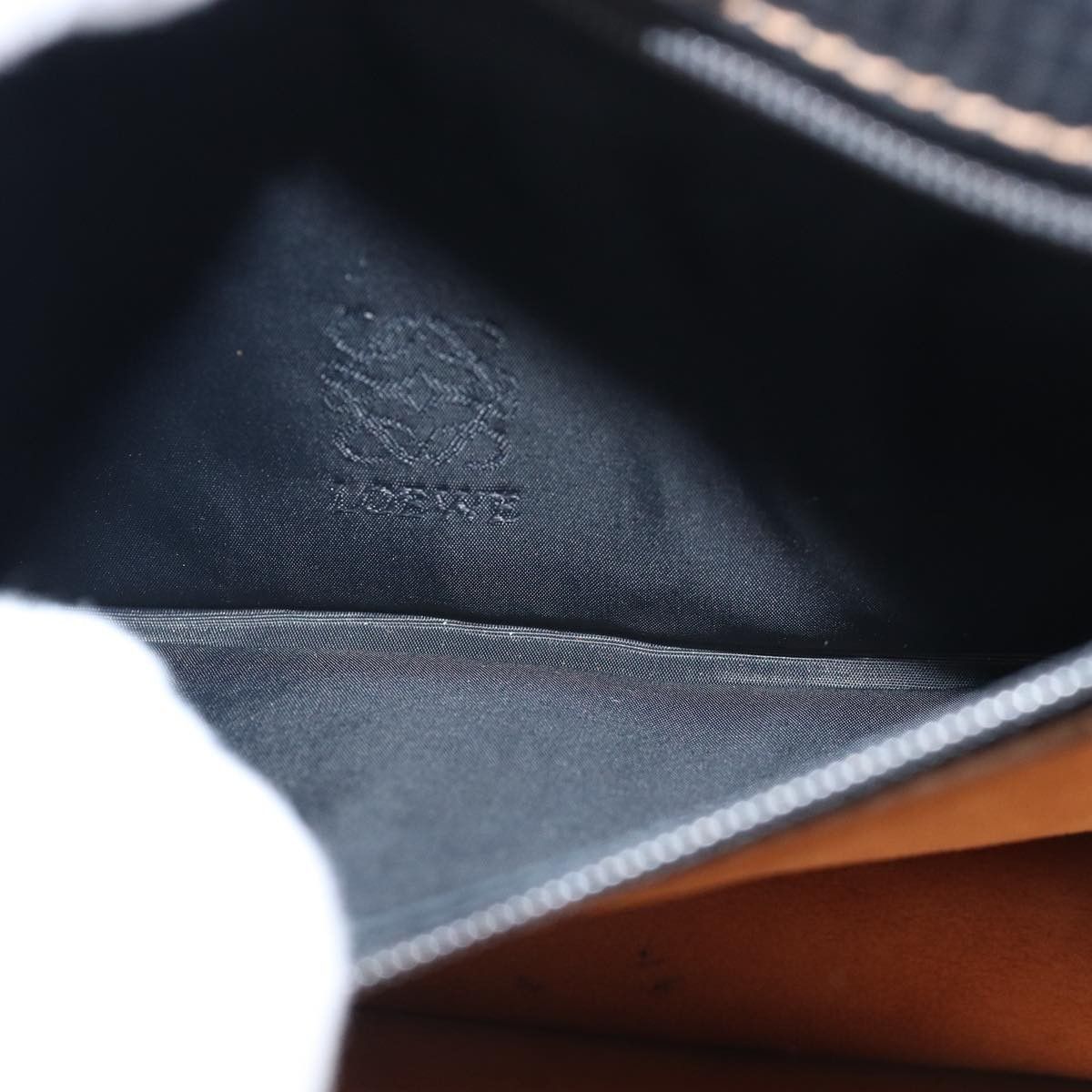 Loewe Loewe Barcelona Shoulder Bag Leather Size ONE SIZE - 18 Thumbnail