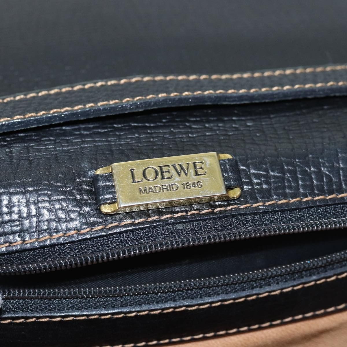 Loewe Loewe Barcelona Shoulder Bag Leather Size ONE SIZE - 6 Thumbnail