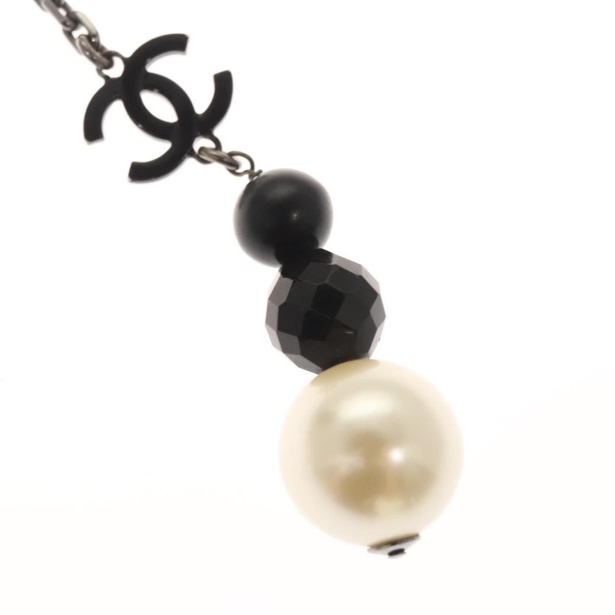 Chanel CC Pearl Necklace Faux Pearls and Metal