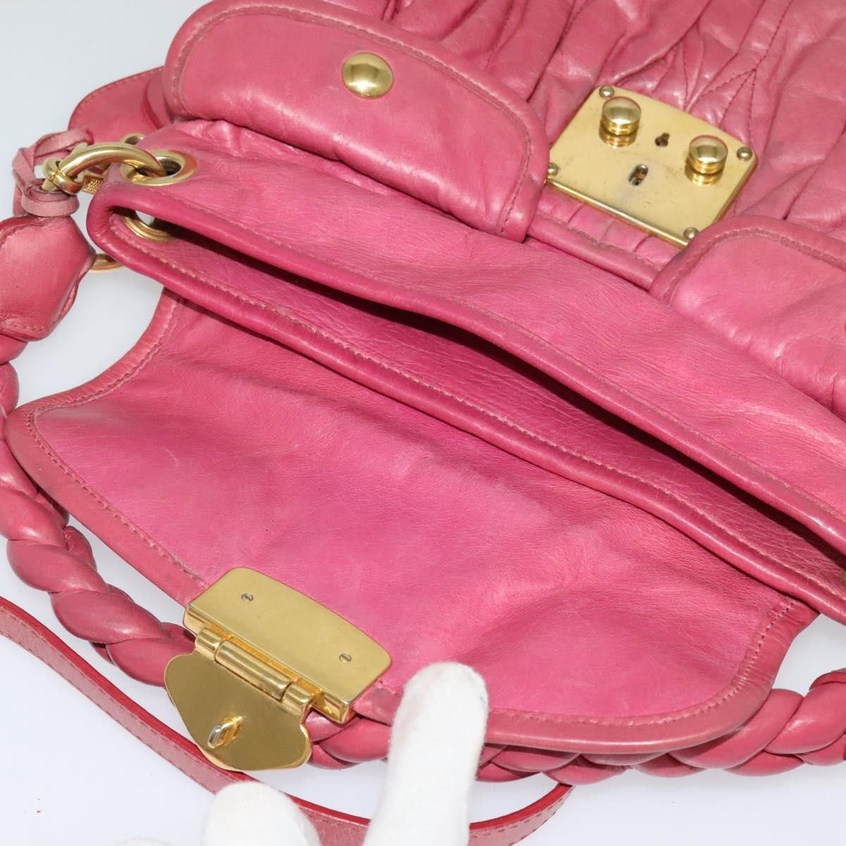 Miu Miu Miu Miu Coffer Convertible Hobo Matelasse Leather Size ONE SIZE - 21 Thumbnail