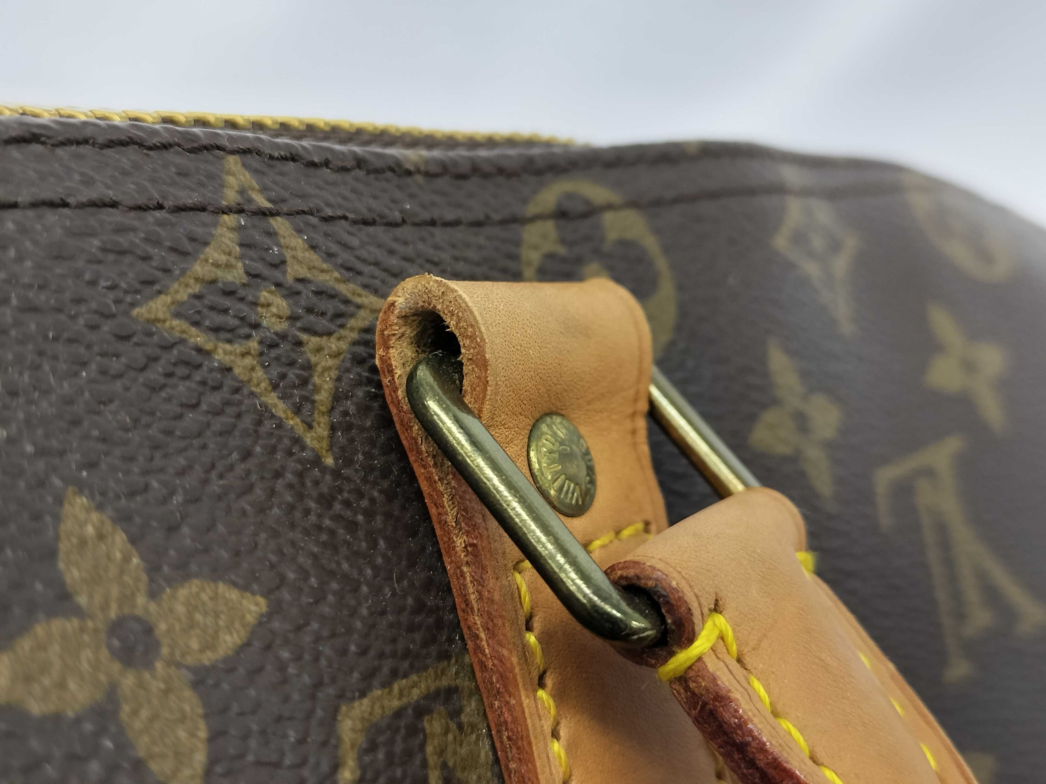 Louis Vuitton Louis Vuitton Keepall Bandouliere Bag Monogram Canvas Size ONE SIZE - 4 Thumbnail
