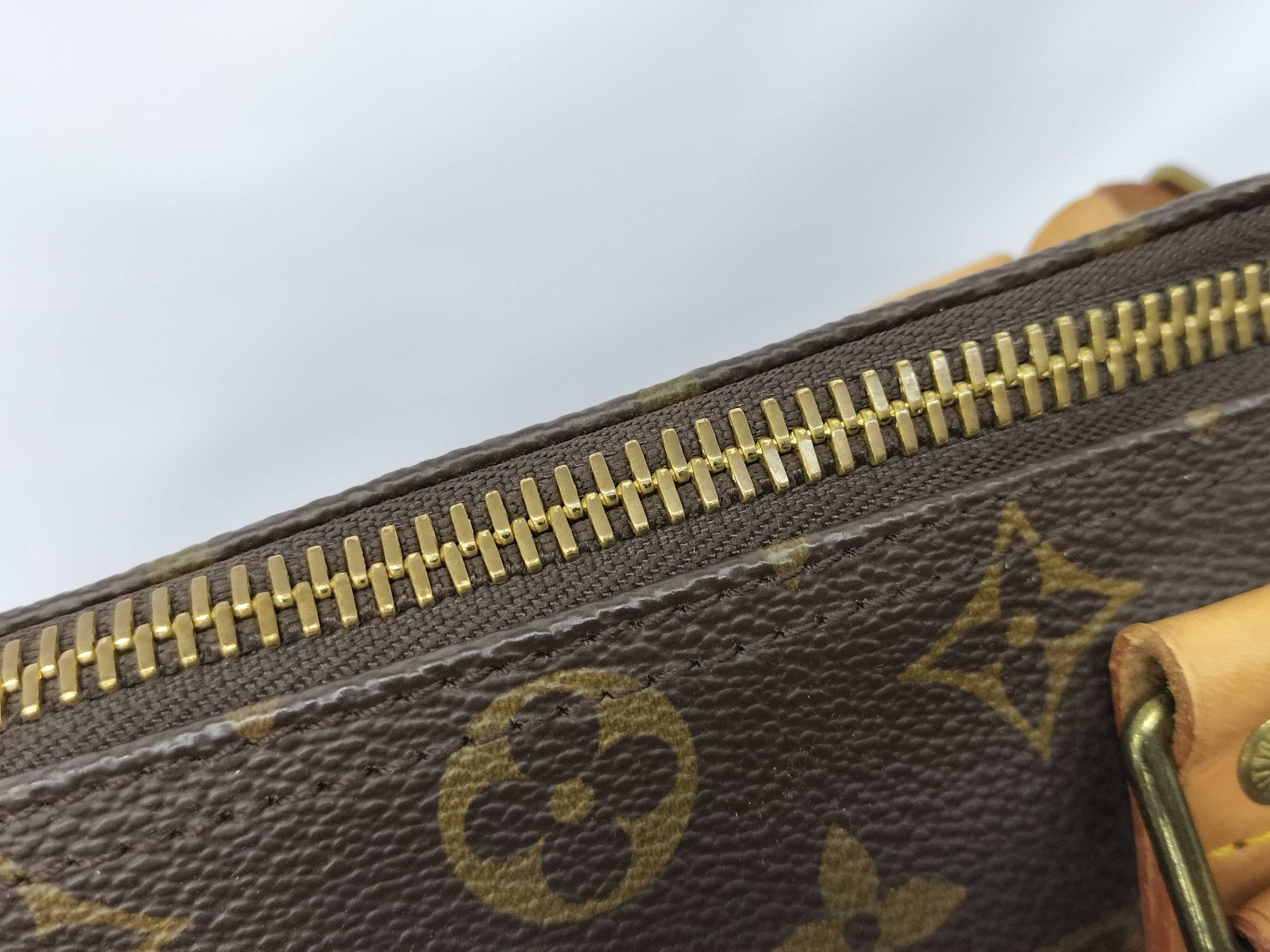 Louis Vuitton Louis Vuitton Keepall Bandouliere Bag Monogram Canvas Size ONE SIZE - 8 Thumbnail