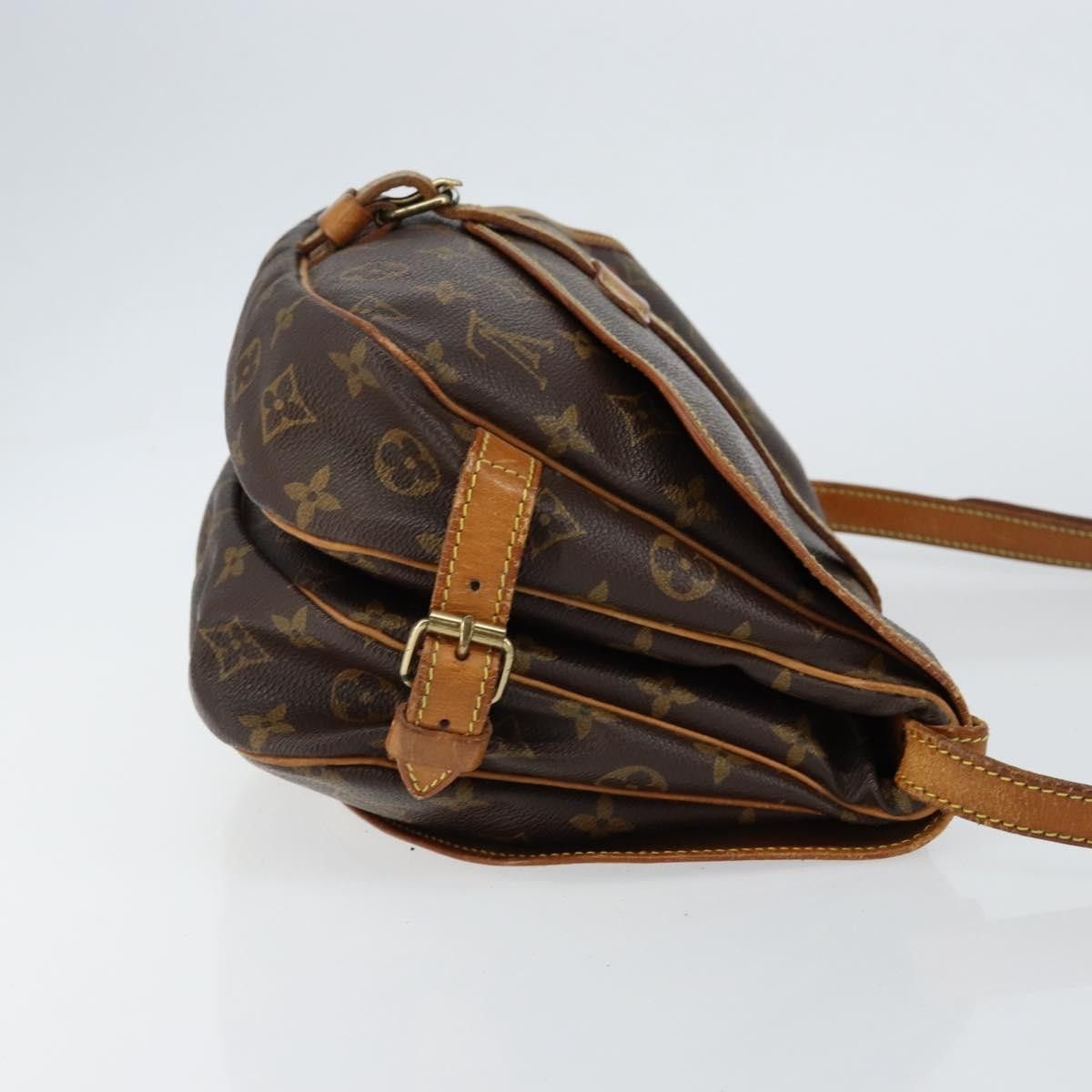 Louis Vuitton Louis Vuitton Saumur Handbag Monogram Canvas Size ONE SIZE - 3 Thumbnail