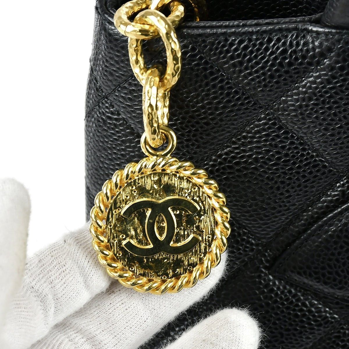 Chanel Chanel Medallion Tote Quilted Caviar Size ONE SIZE - 9 Thumbnail