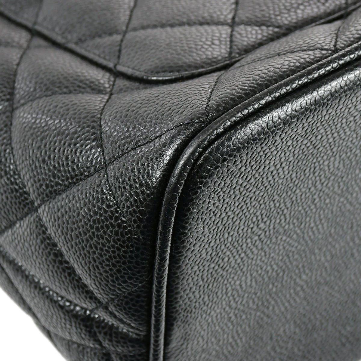 Chanel Chanel Medallion Tote Quilted Caviar Size ONE SIZE - 7 Thumbnail